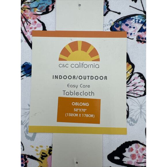 C&C California Indoor Outdoor Fabric Tablecloth Butterflies 52 x 70 - NEW - Picture 4 of 4